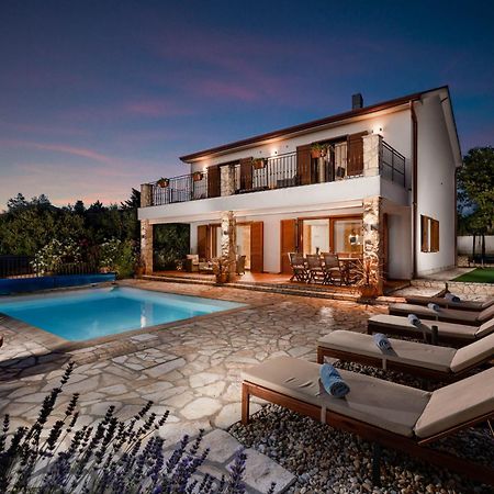 Villa Sara - Perfect Family Holiday Brzac Bagian luar foto