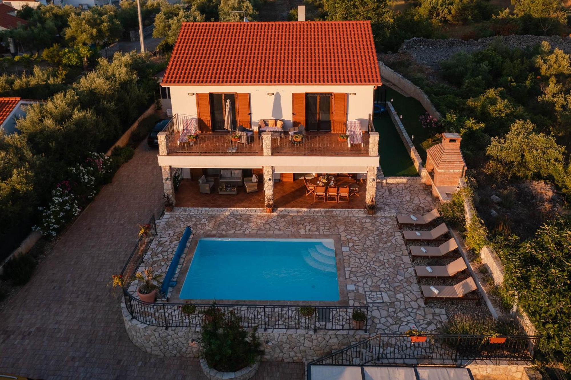 Villa Sara - Perfect Family Holiday Brzac Bagian luar foto
