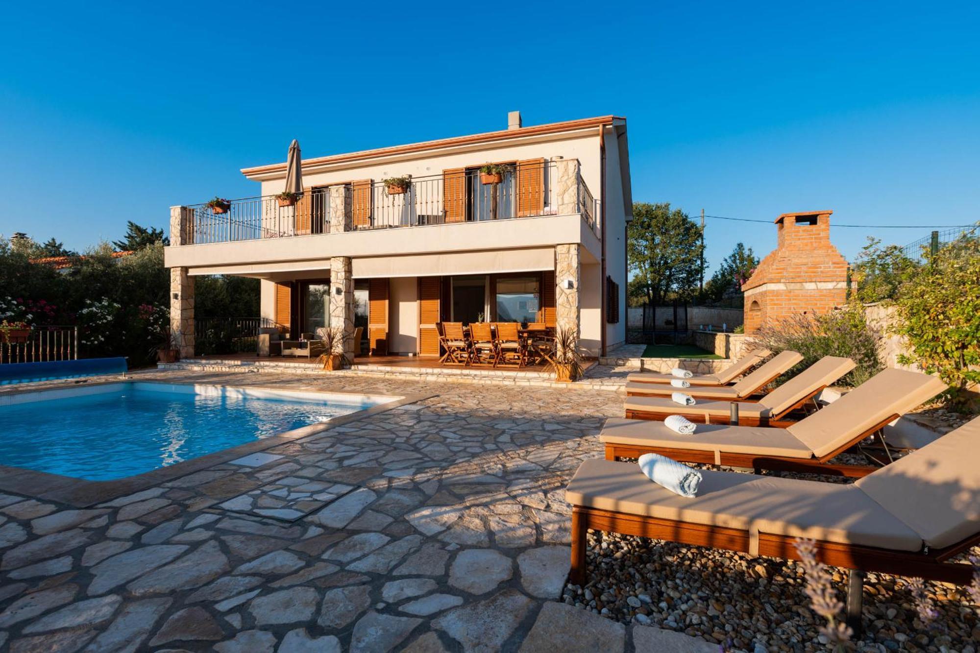 Villa Sara - Perfect Family Holiday Brzac Bagian luar foto